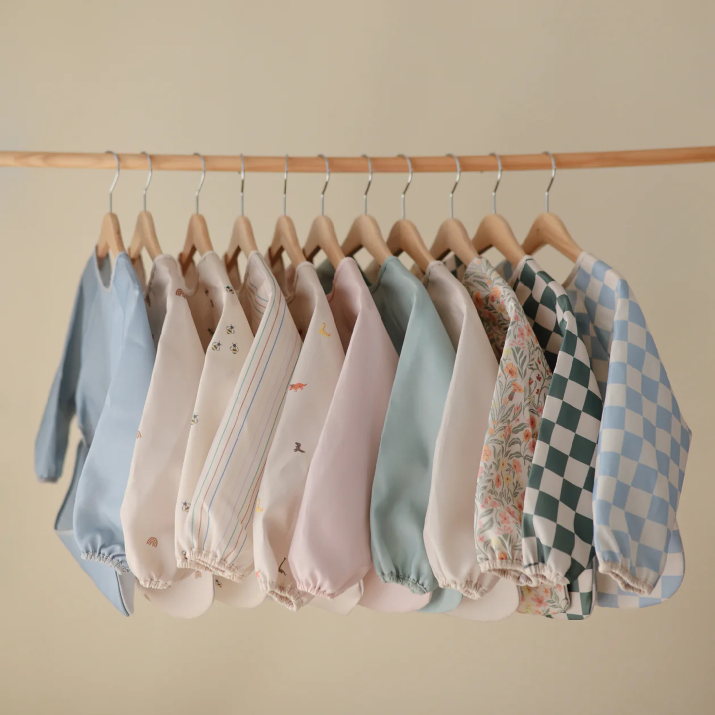 Mushie Langærmet Hagesmæk - Dinosaur