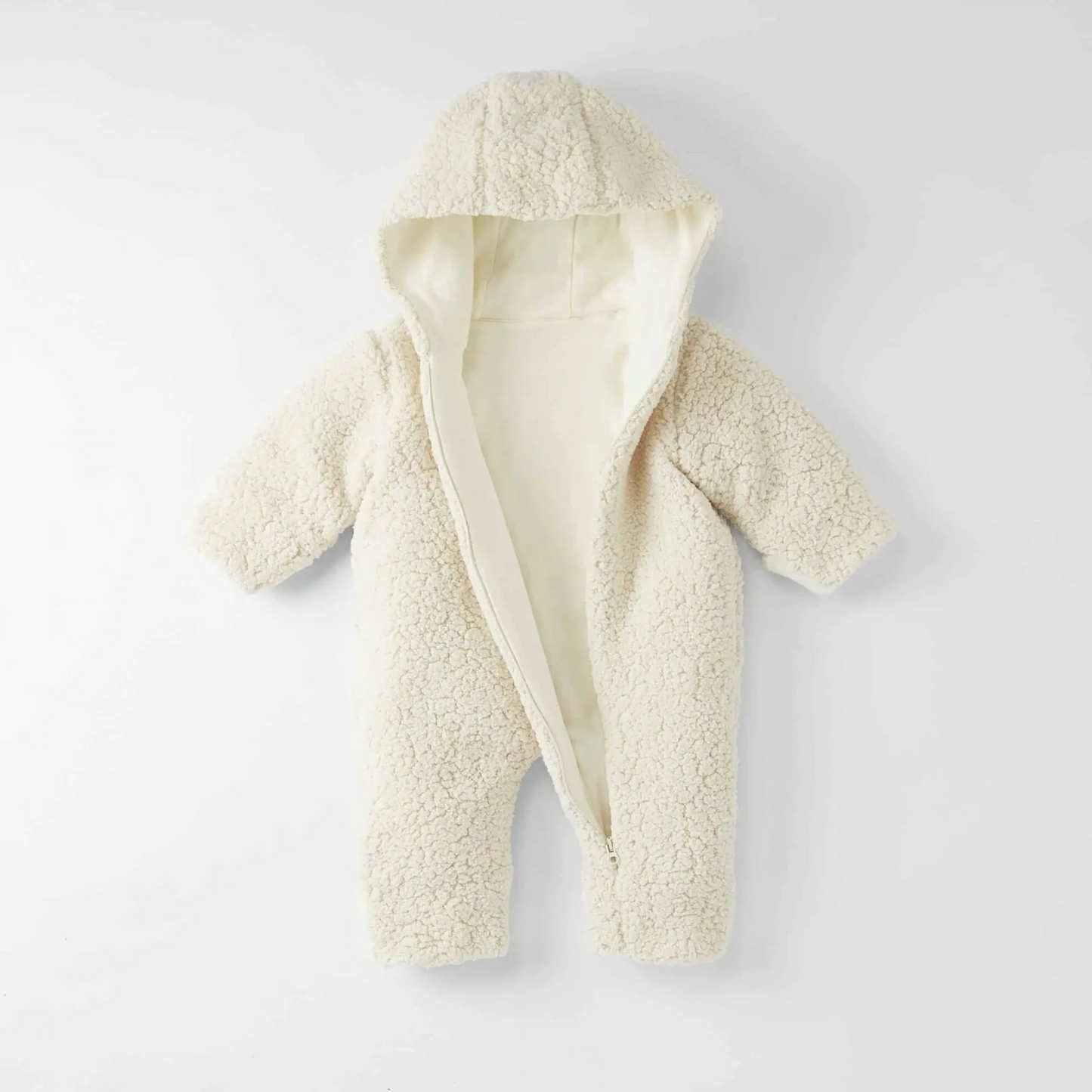 Cloby Teddy Suit – Off White