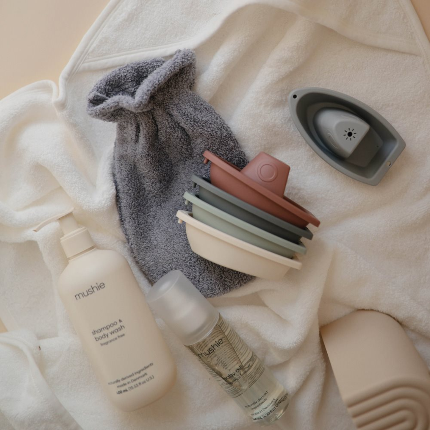 Mushie Gaveæske – Ringtårn, Stablekopper & Badebåde (3 dele)