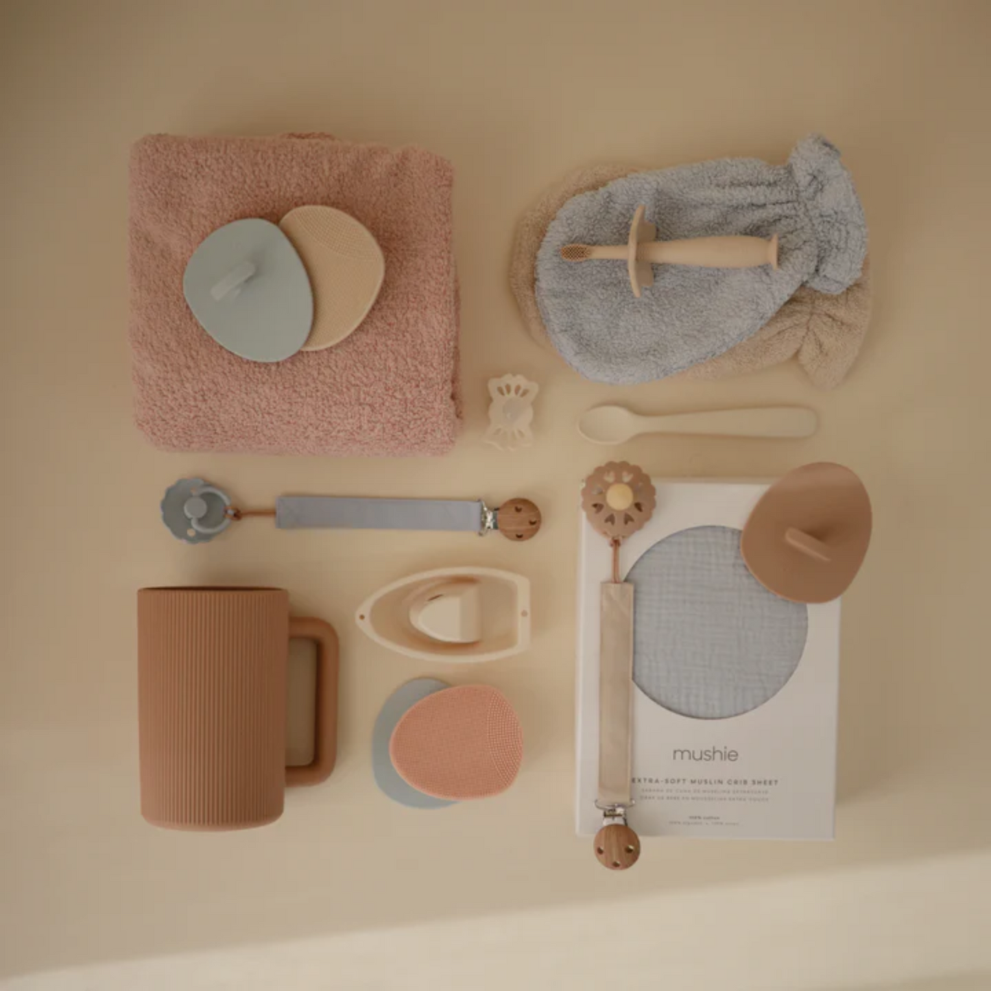 Mushie Babybørste 2-pak Blush/Shifting Sand