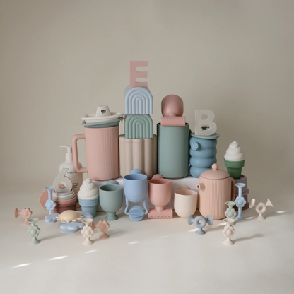 Mushie Pour & Play Badekopper (4 stk.) – Badesæt med sugekopper