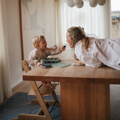 Mushie Langærmet Hagesmæk - Dinosaur